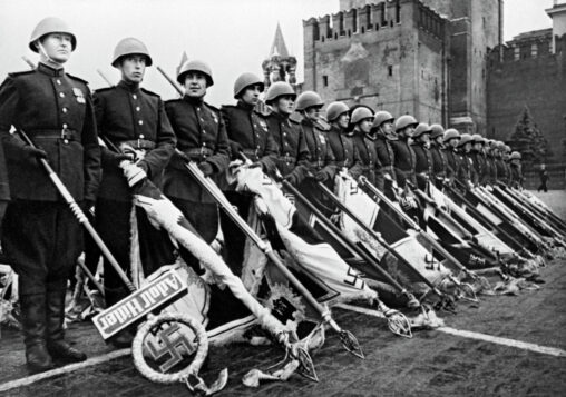 Парад Победы 1945 документальный фильм онлайн